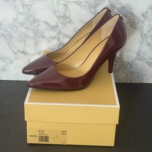 Michael Kors MK-Flex Plum Patent Pumps – Size 8M